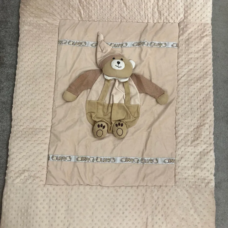 ست پتو و محافظ تخت کودک