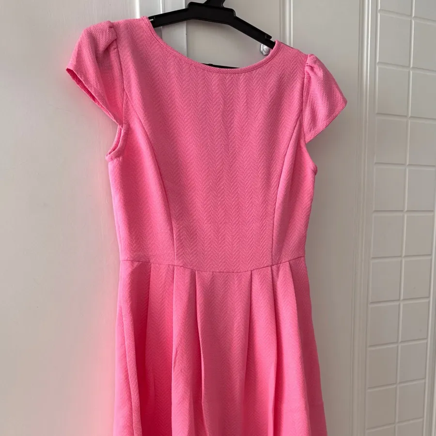 پیراهن صورتی