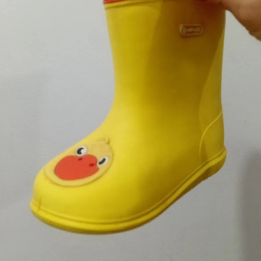 بوت پلاستیکی دختر و پسر