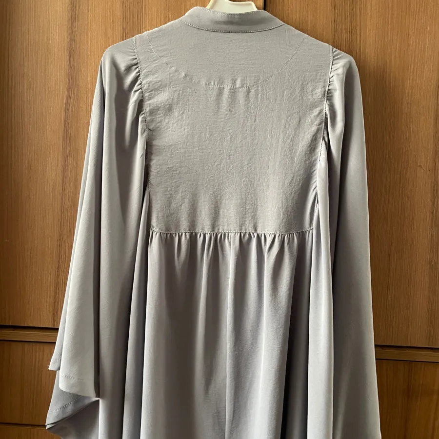 مانتو ابروبادی