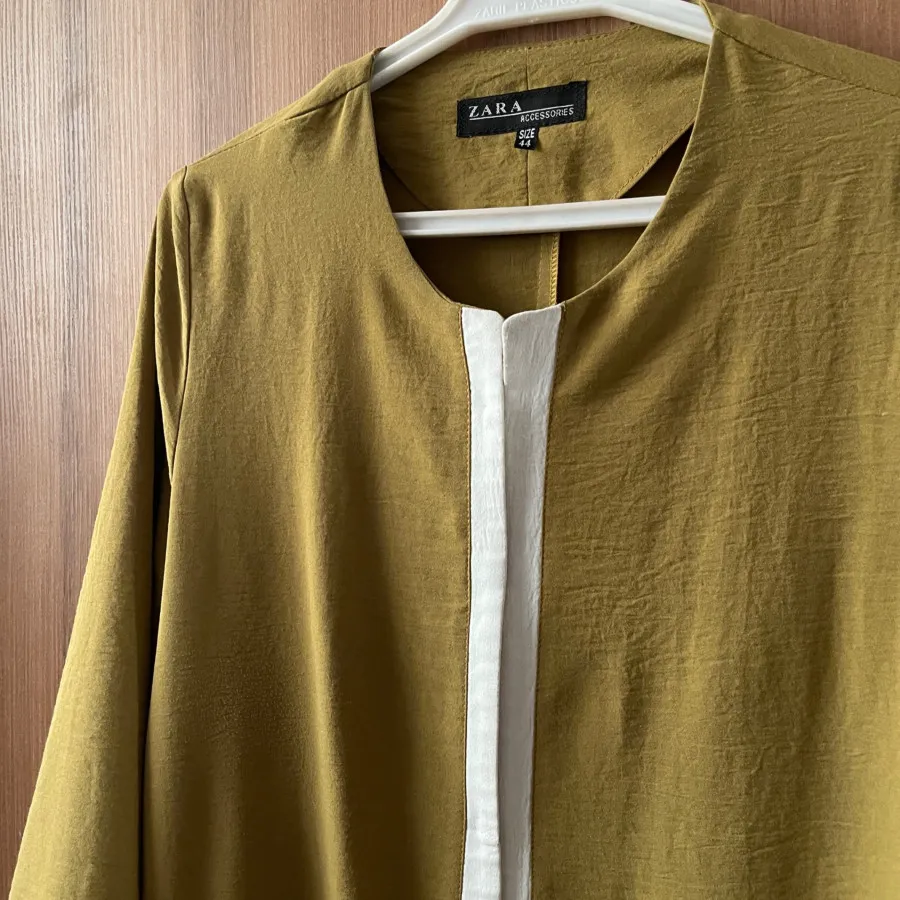 مانتو ابروبادی