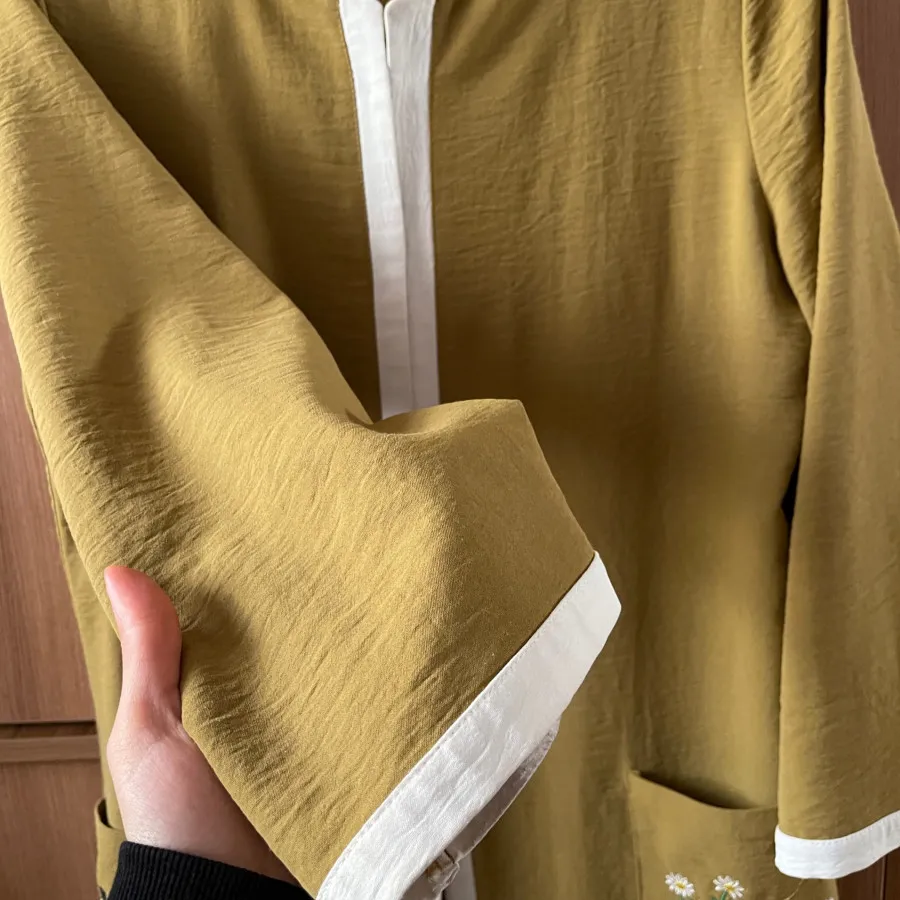 مانتو ابروبادی