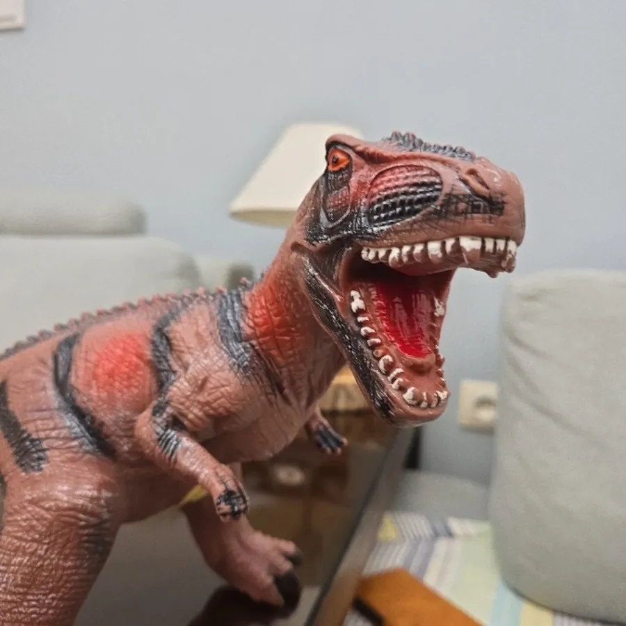 دایناسور اسباب‌بازی