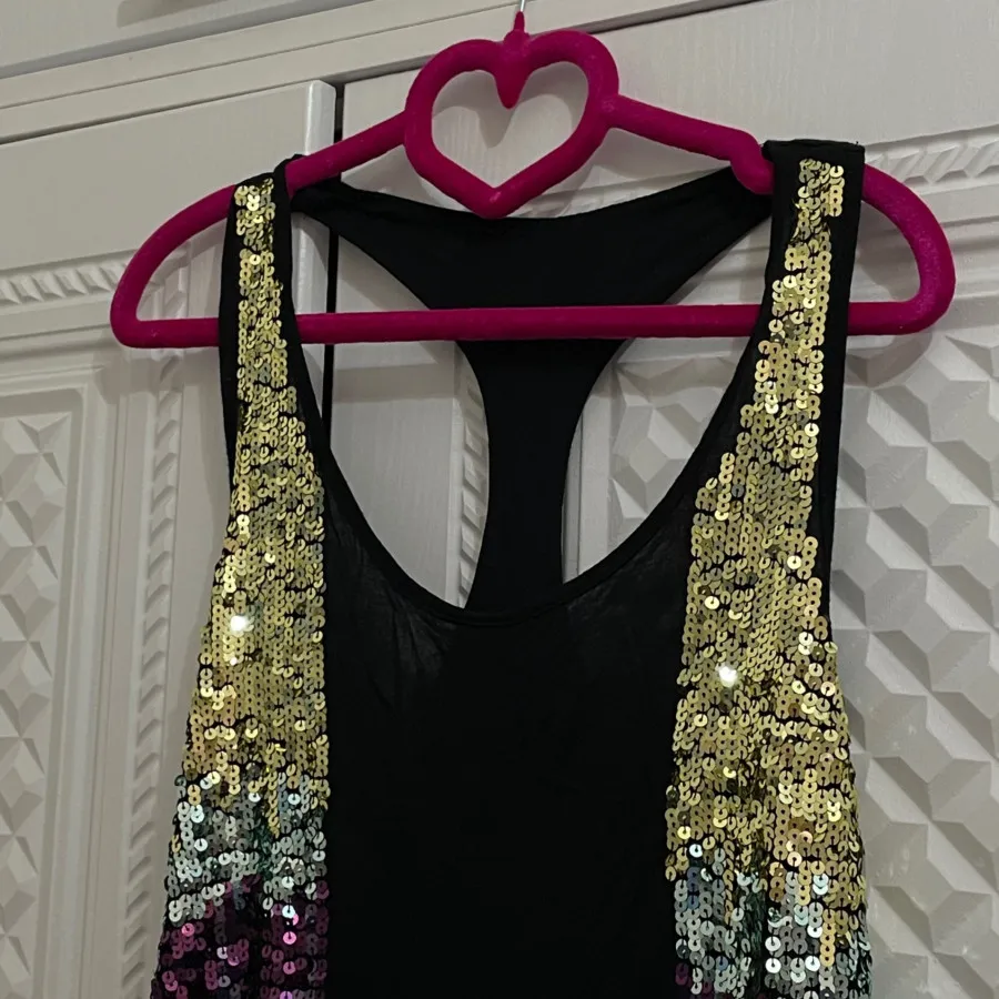 تاپ زنانه خارجی پولکدوزی