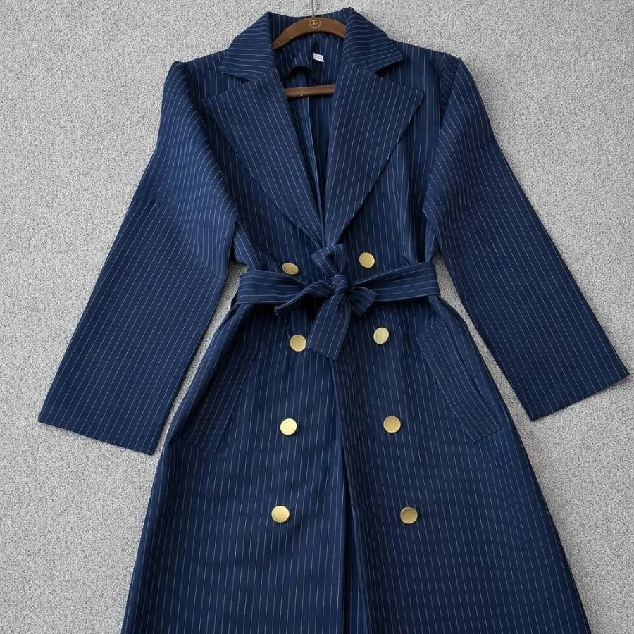 مانتو دیپلمات