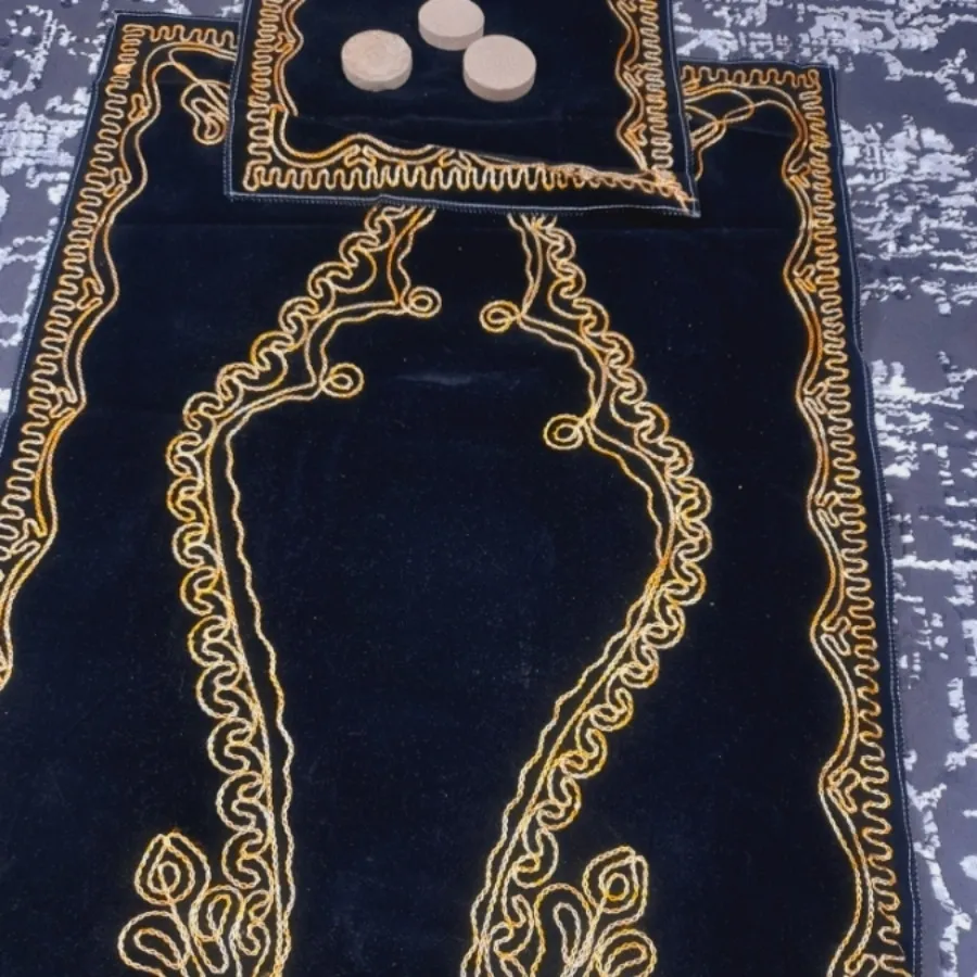 جانماز مخمل