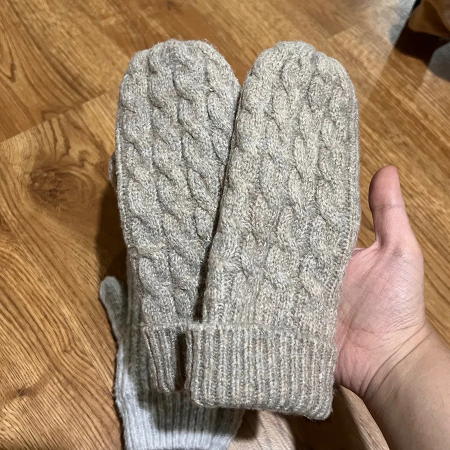 دستکش بافت بسیار گرم