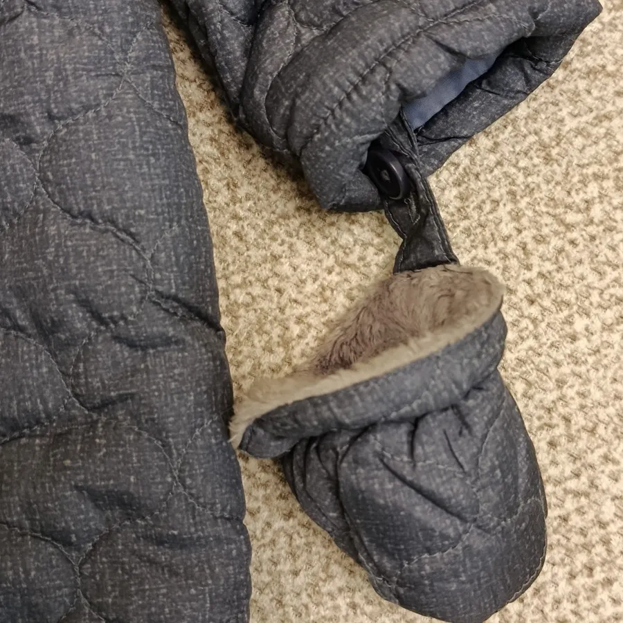 کاپشن سرهمی ضدآب با دستکش