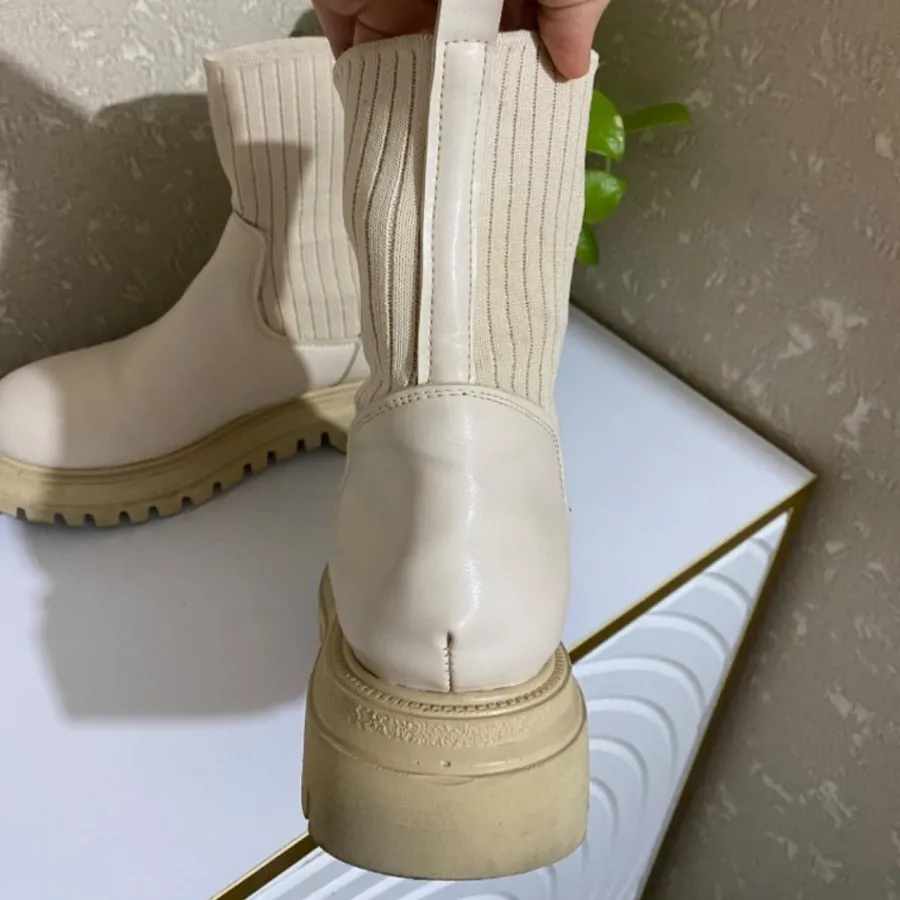 بوت دخترانه