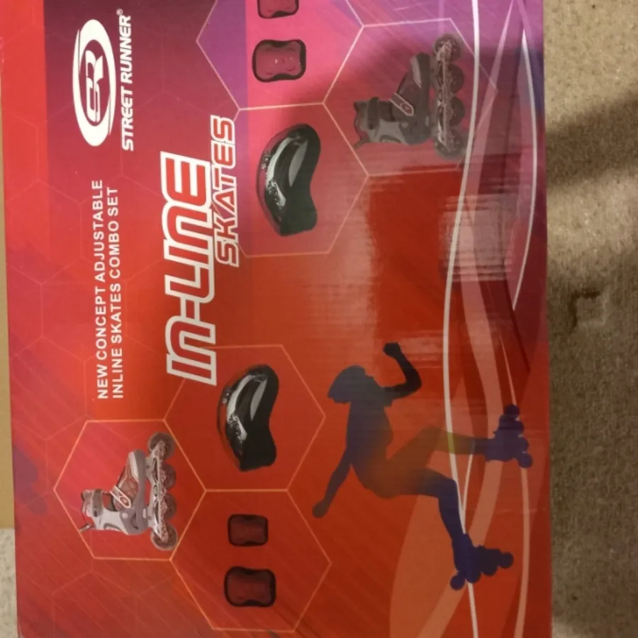 کفش اسکیت قرمز