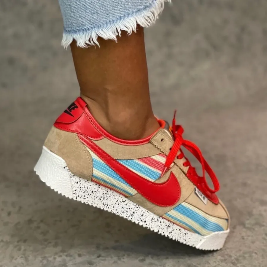 کفش اسپرت نایک