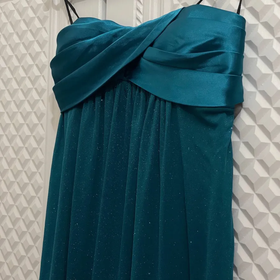 پیراهن دکلته آمریکایی