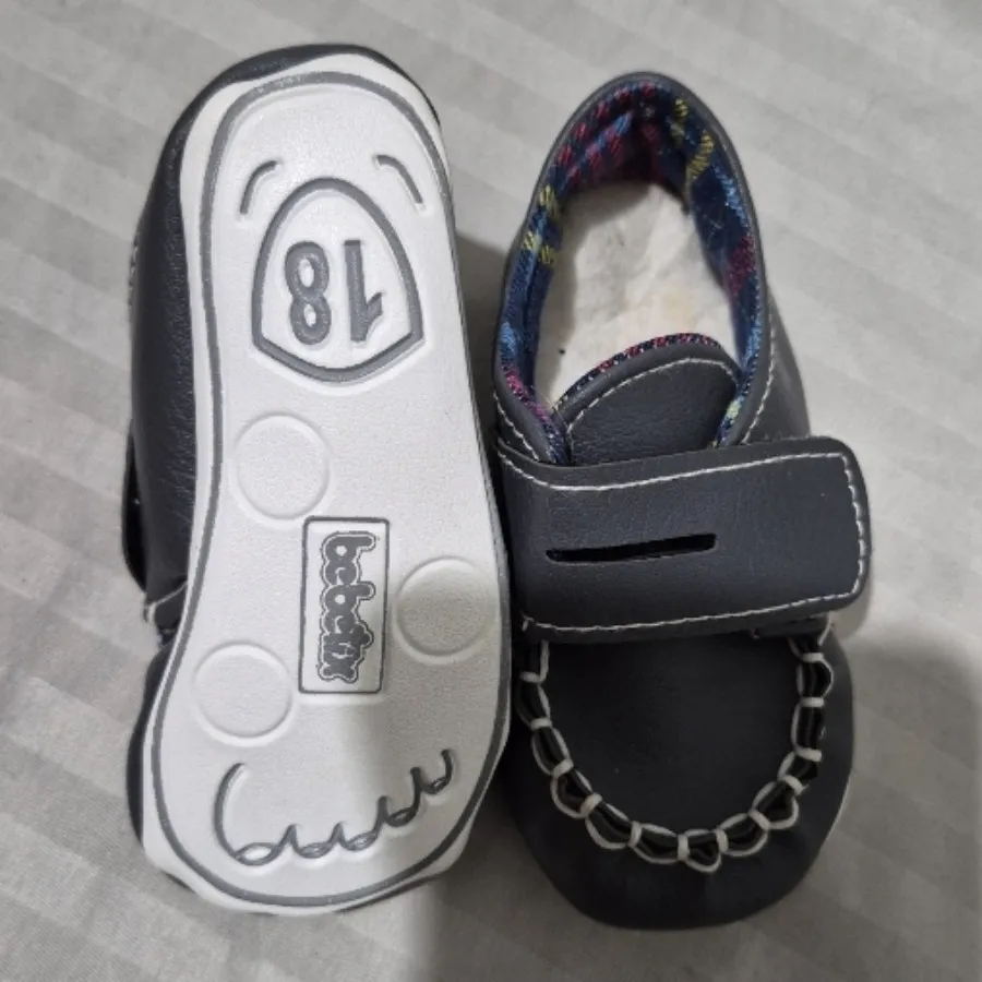 پاپوش نوزادی