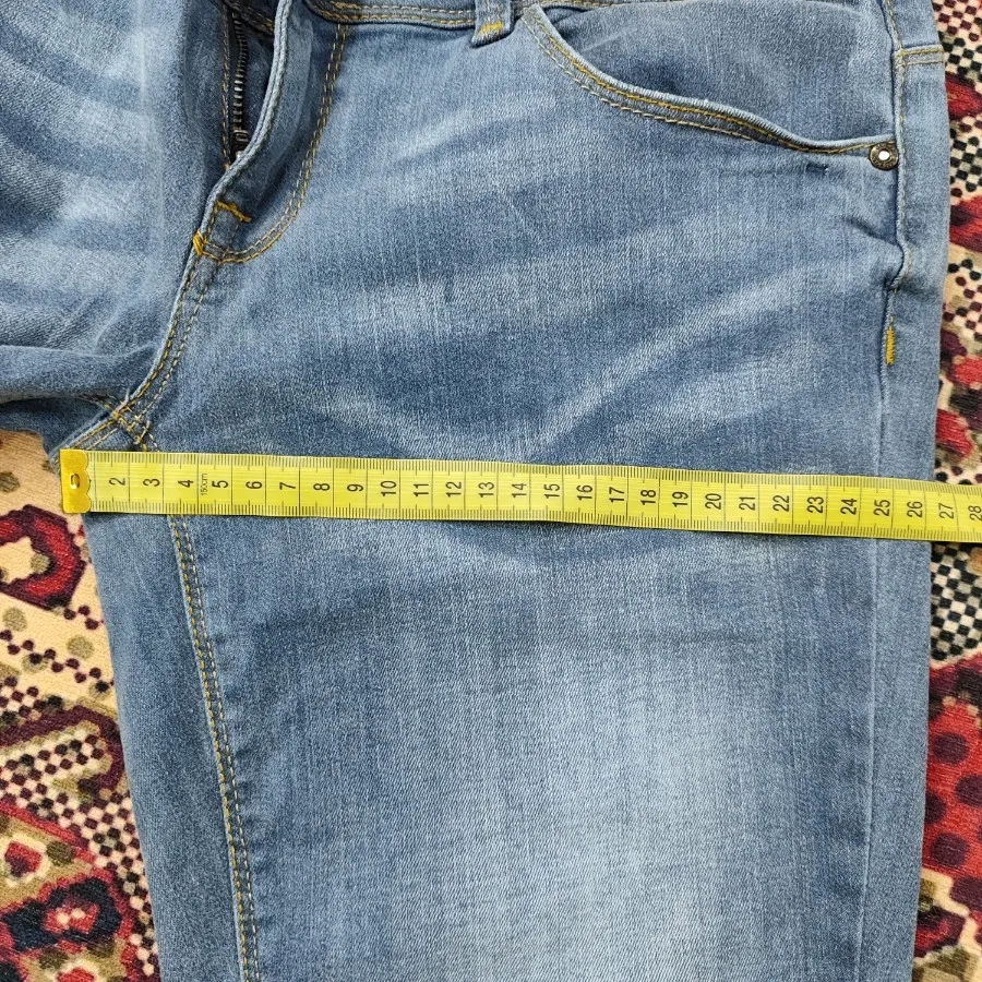 شلوار لی اسکینی