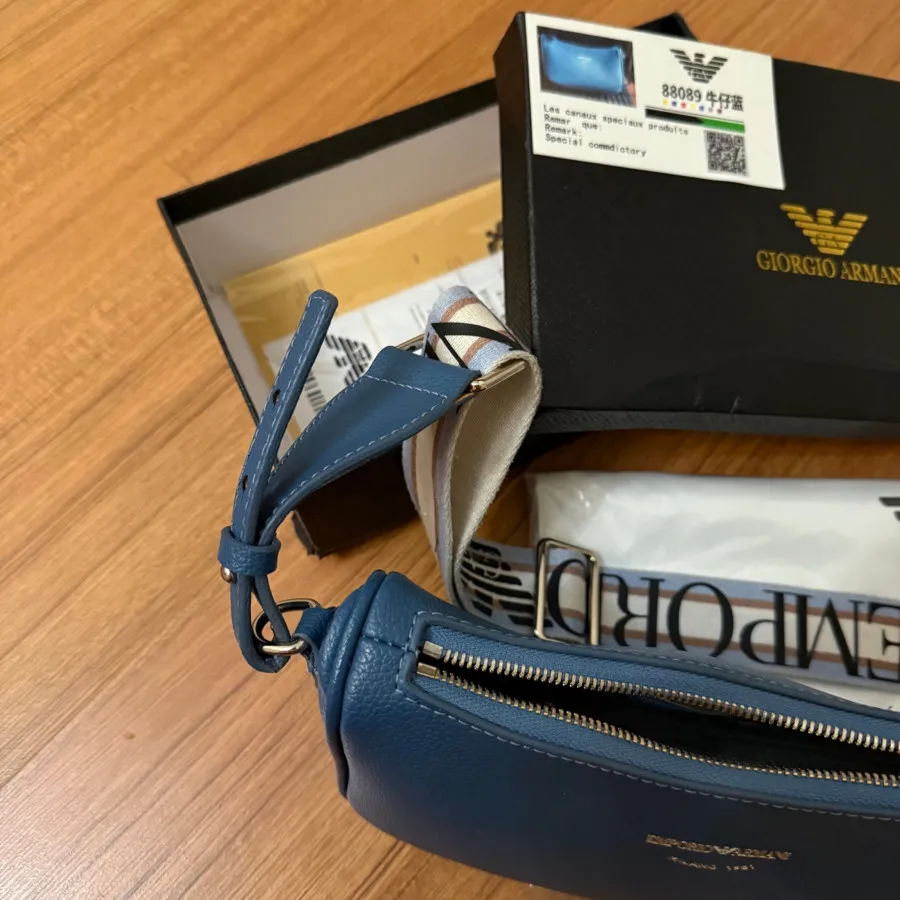 کیف آرمانی مسترکوالیتی