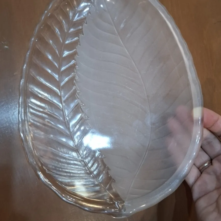 دیس شکل برگ