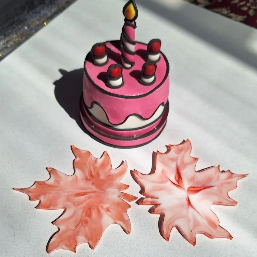 زیرلیوانی برگ رزینی