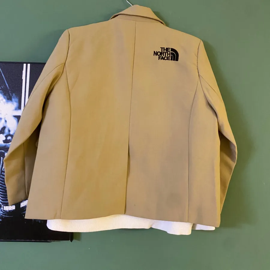 کت آستردار برند the north