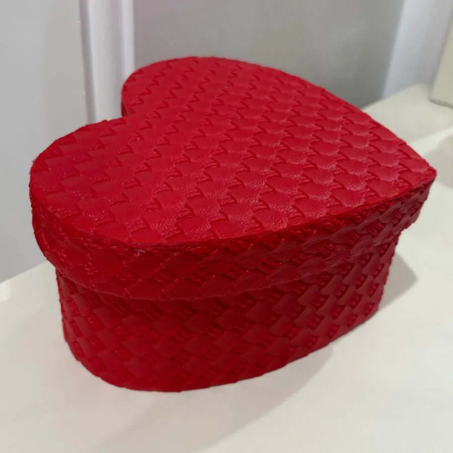 جعبه کادویی قلبی