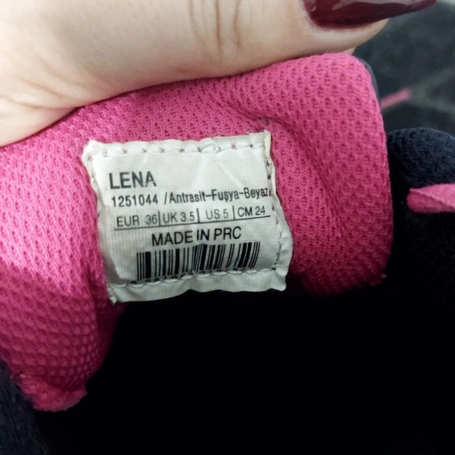 کفش مارک kinetix