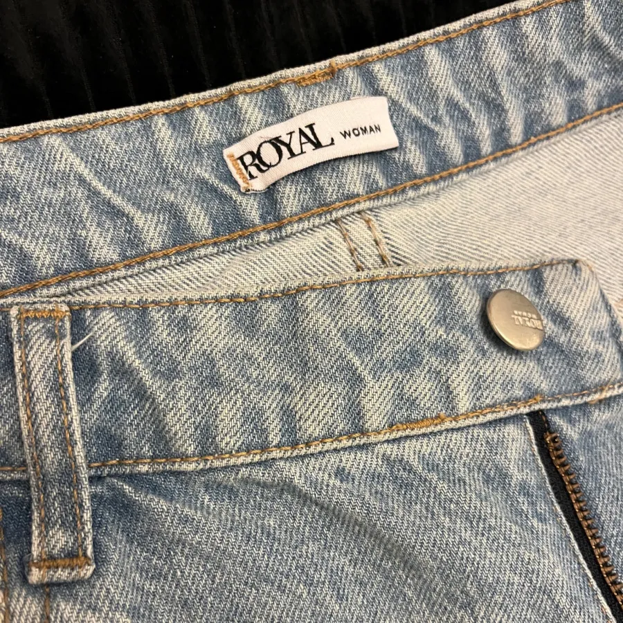 شلوار جین نیم‌بگ رویال