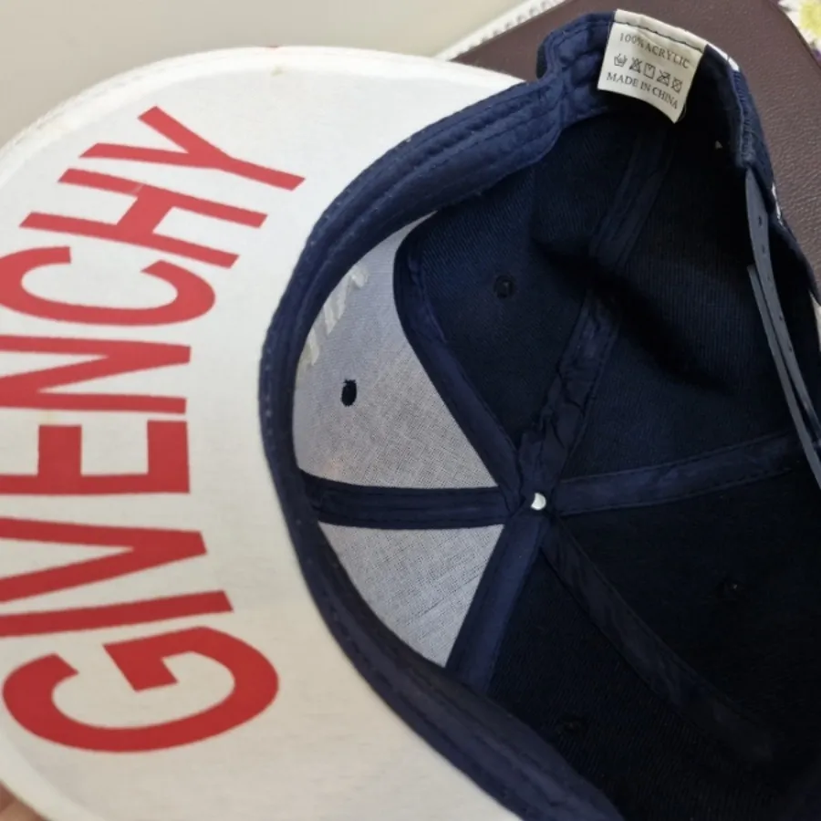 کلاه گپ نقابدار