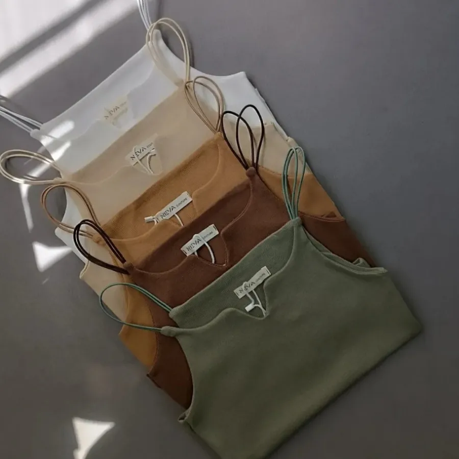 تاپ یقه کوبایی