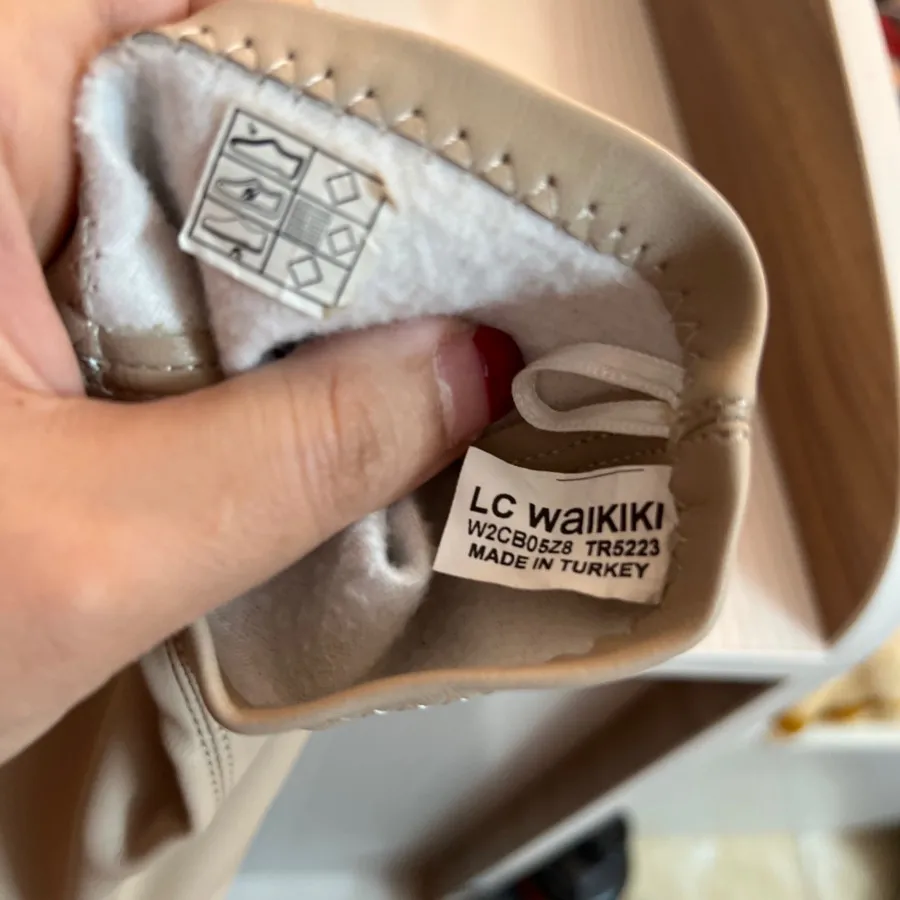 نیم بوت السی LCW