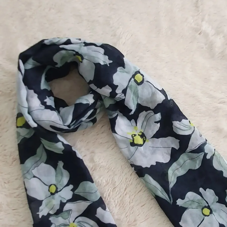 شال زنانه برند آلمانی