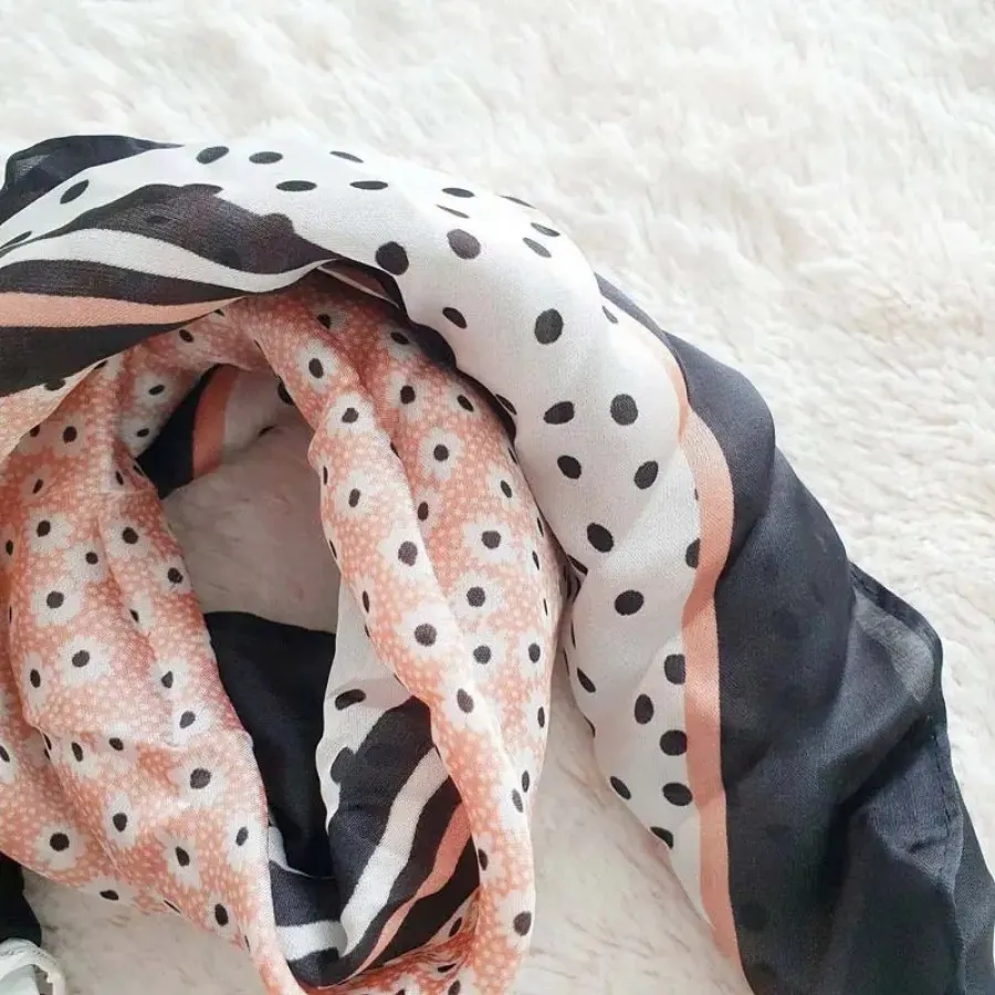 مینی اسکارف زنانه آی ام