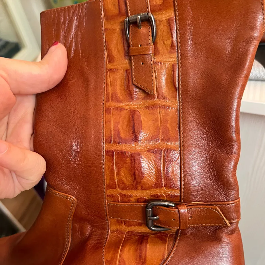 بوت نوین چرم