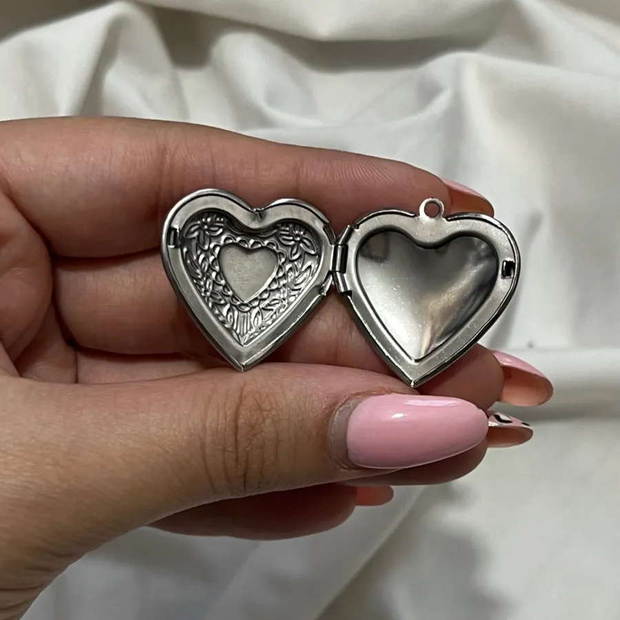 لاکت عکس قلب?