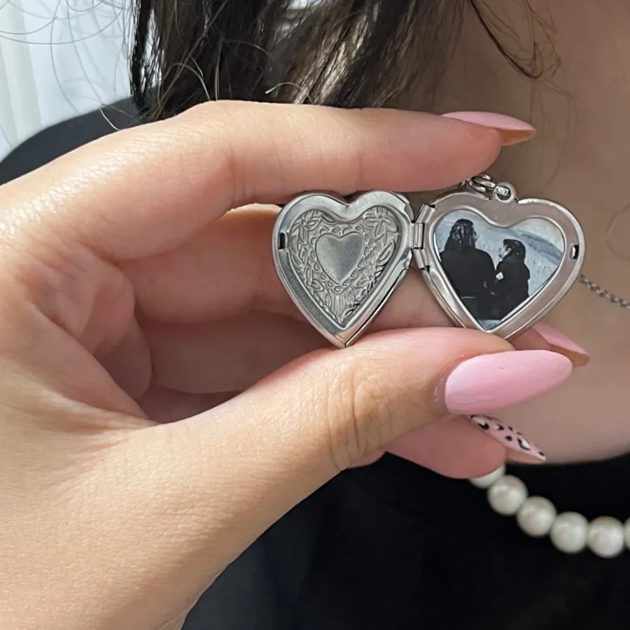 لاکت عکس قلب?