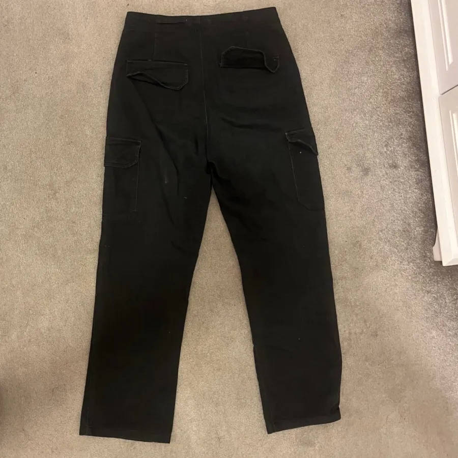 شلوار کارگو مشکی زنانه