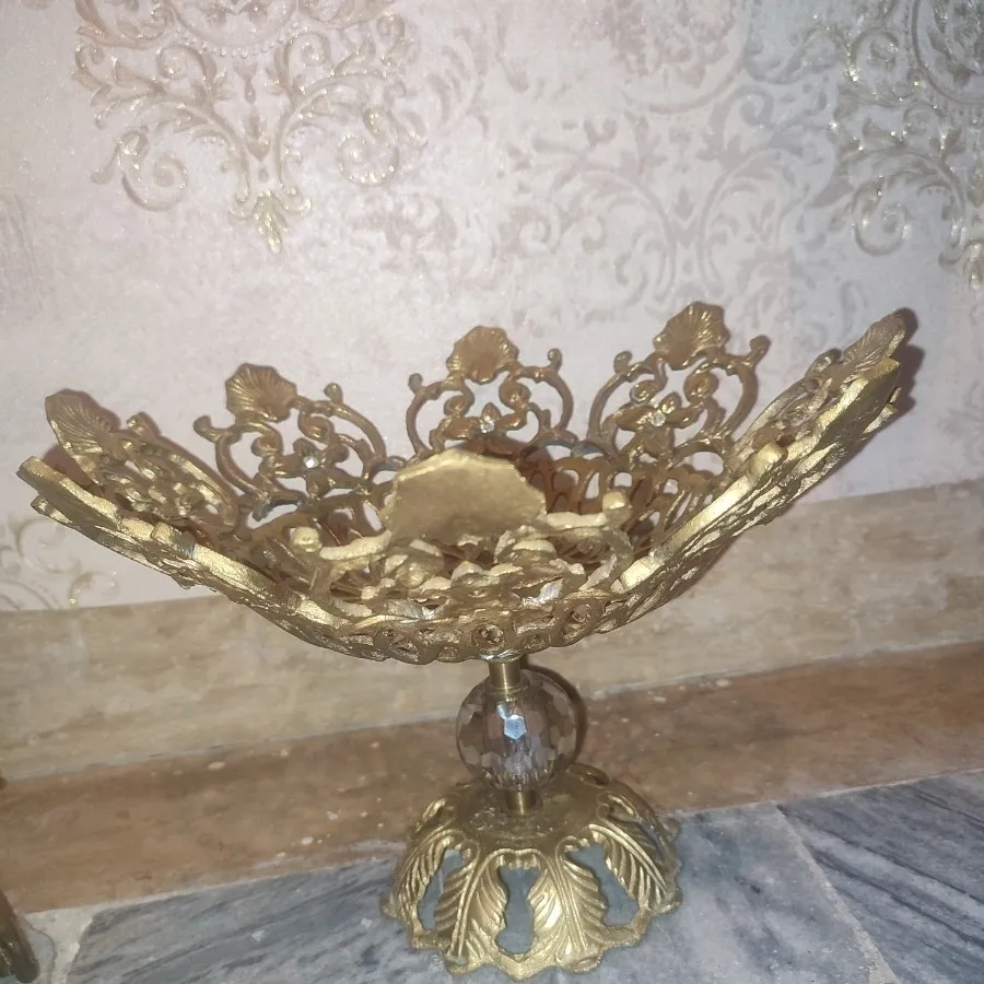 شیرینی خوری و میوه خوری