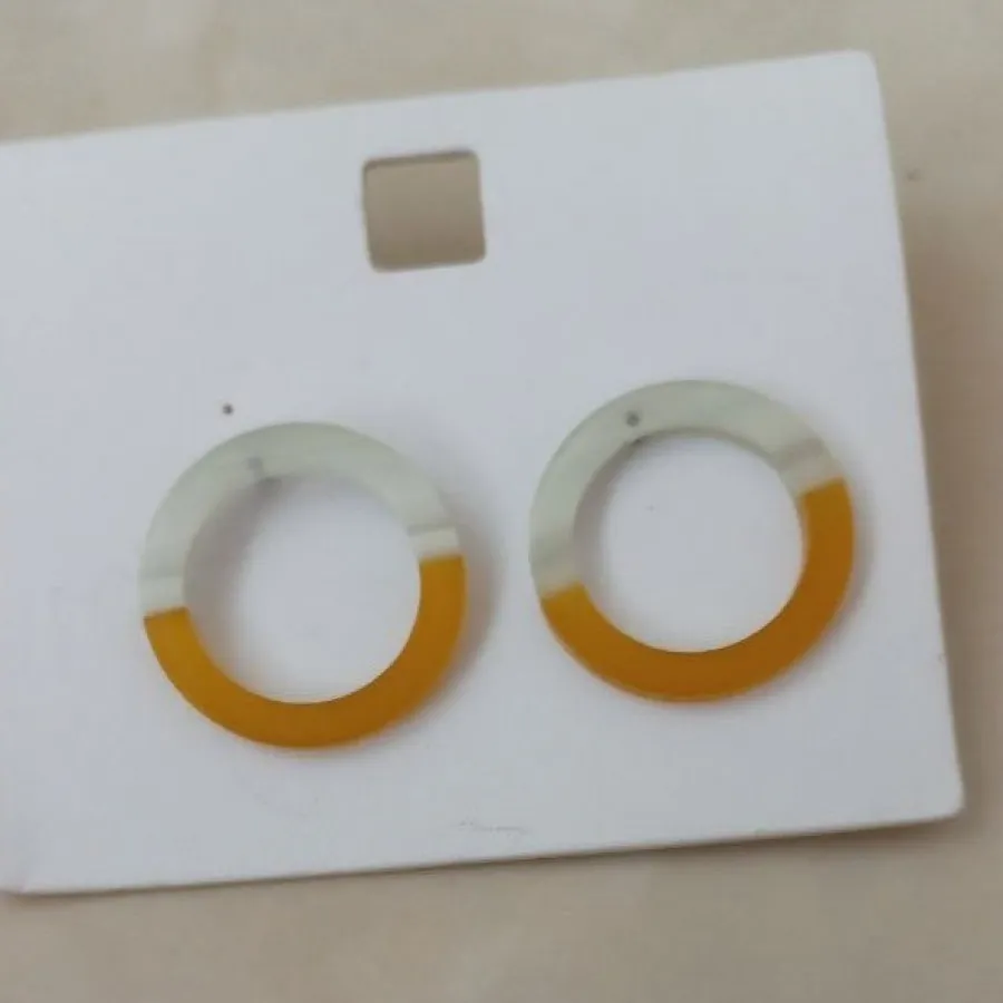 گوشواره جذاب و زیبا