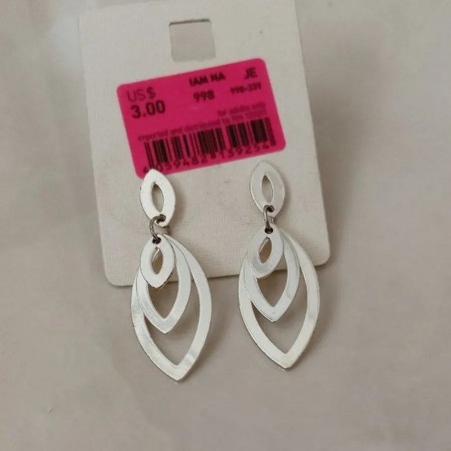 گوشواره جذاب و زیبا