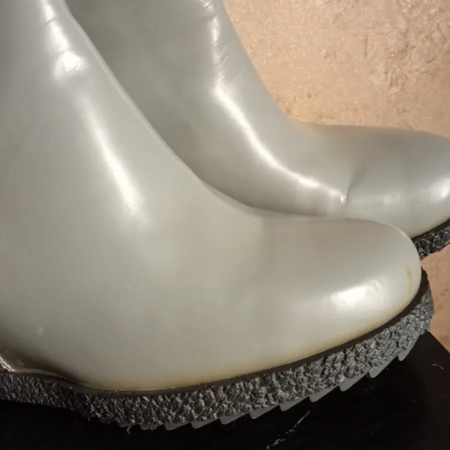 نیم بوت چرم