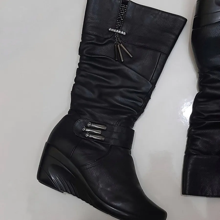 بوت بلند سایز 39
