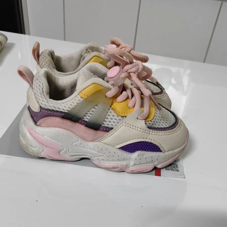 کتونی وارداتی