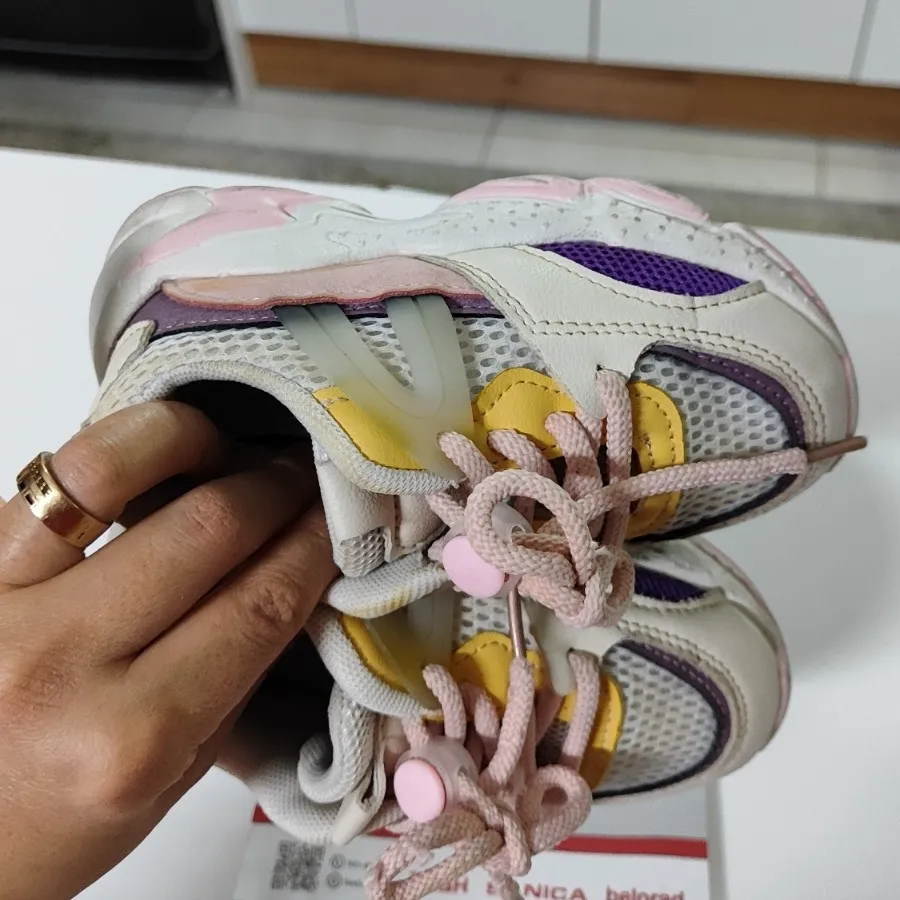 کتونی وارداتی