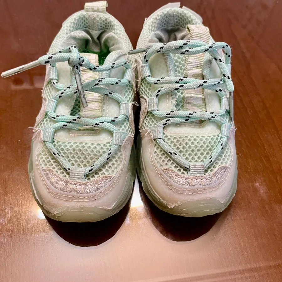 کفش اسپرت وارداتی