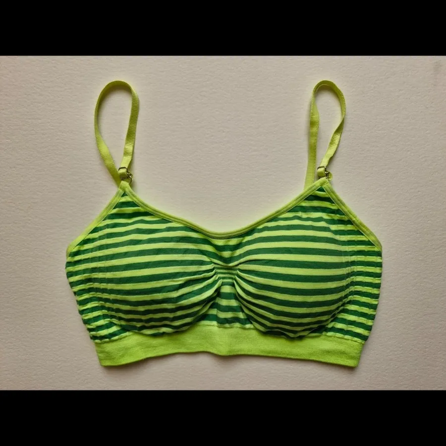 لباس زیر زنانه