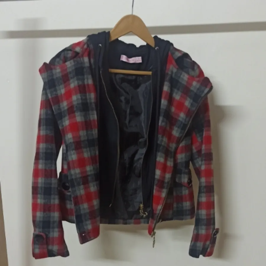 کت چهارخونه قرمز زمستانی