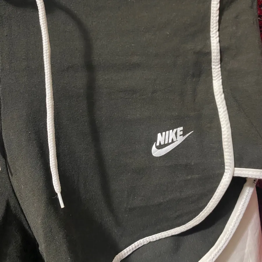 شلوارک ورزشی نایک ورزشی