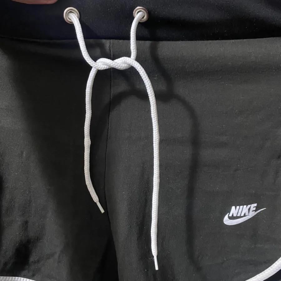 شلوارک ورزشی نایک ورزشی