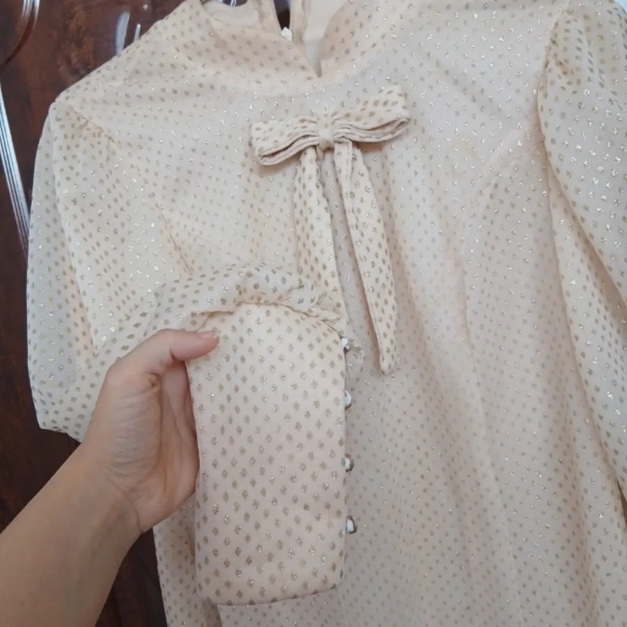 شومیز طلایی