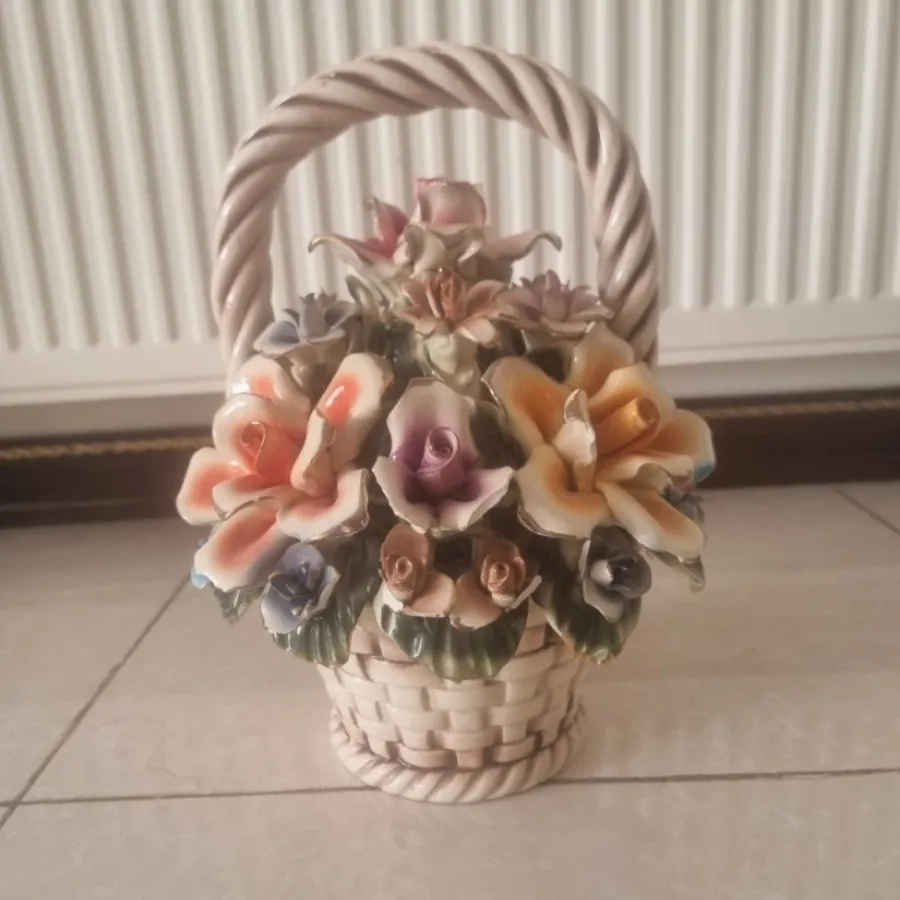 سبد گل چینی