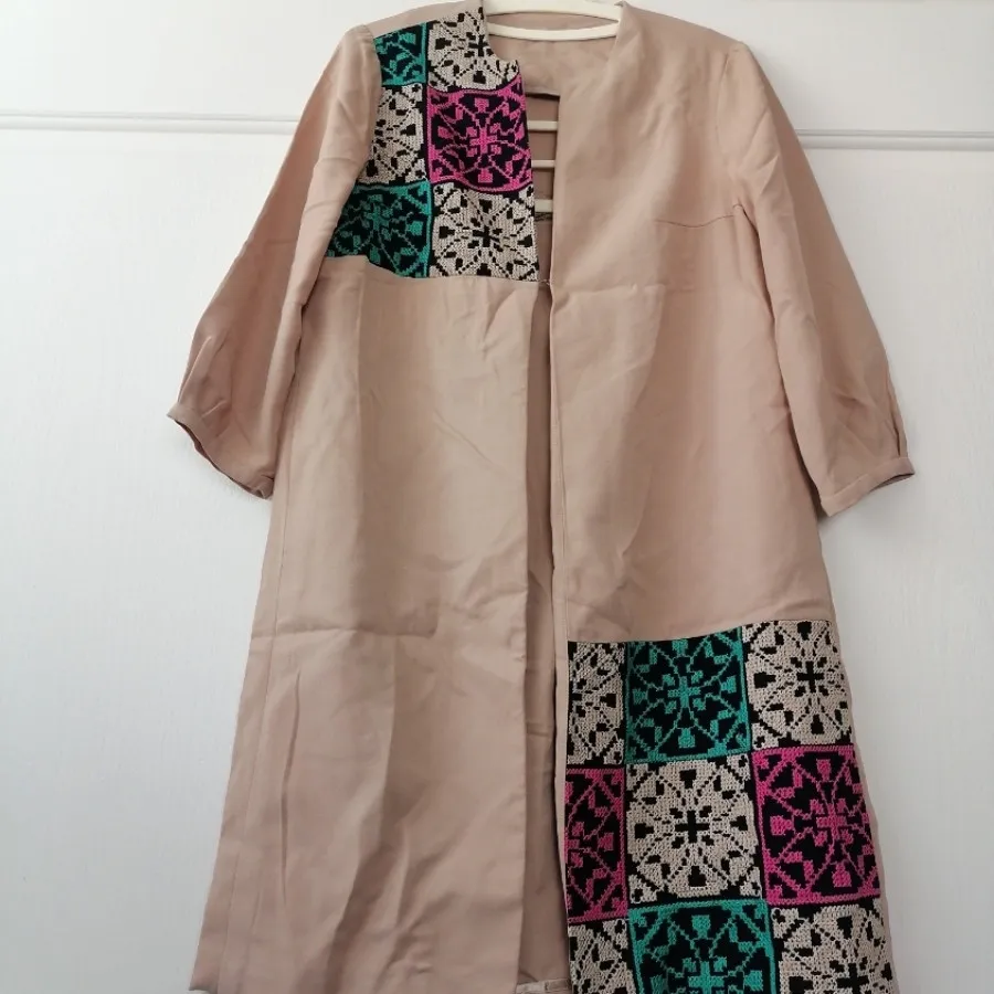 مانتو کرپ سوزن دوزی