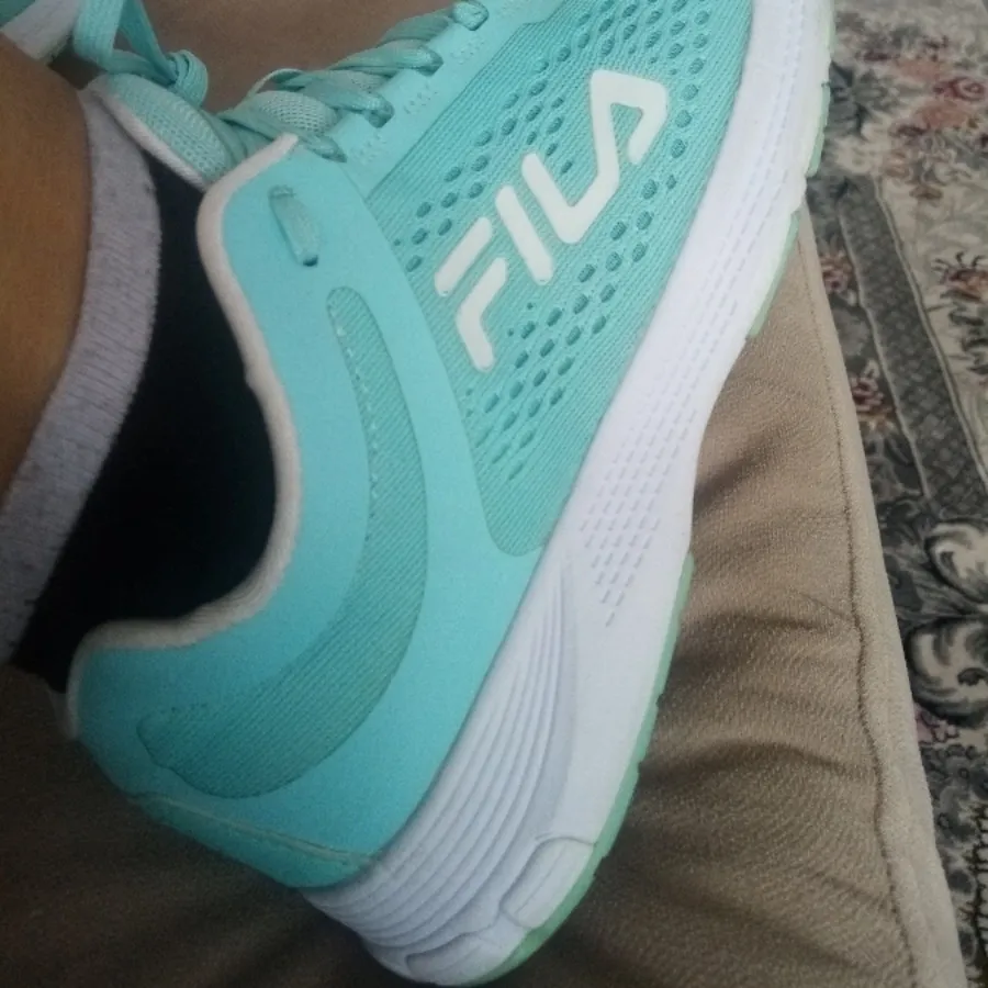 کتونی اورجینال فیلا